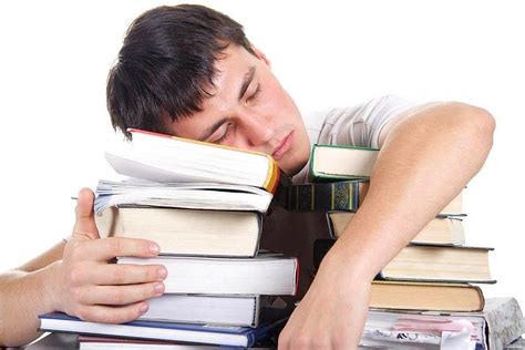 uyumadan önce ders çalışmak